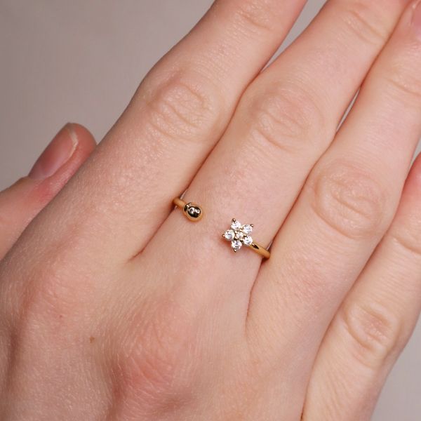Flower Stud Ring